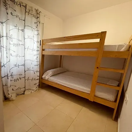 Almendros 3000 Apartment *